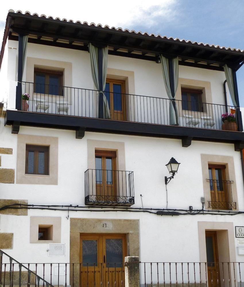 Apartamentos Rurales Entre Fuentes クアコス・デ・ユステ エクステリア 写真